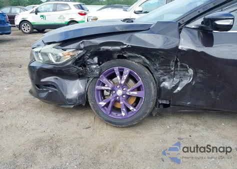 2017 Nissan Maxima 3.5 Platinum z USA, uszkodzony, nr VIN 1N4AA6AP2HC364114